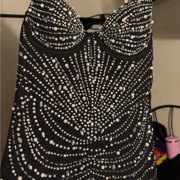 Black dress - Picture 4 of 5